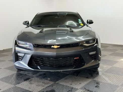 Used 2018 Chevrolet Camaro SS RWD image 4
