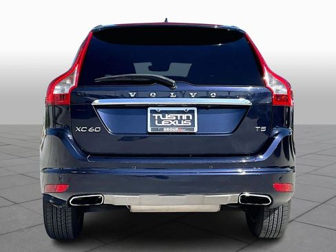 Used 2017 Volvo XC60 T5 Inscription image 4