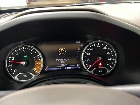 Used 2017 Jeep Renegade Limited AWD/4WD image 5