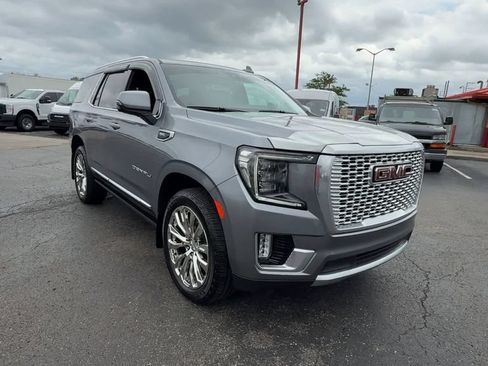 Used 2022 GMC Yukon Denali AWD/4WD image 2