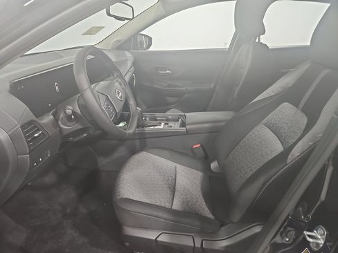 New 2026 Nissan Sentra SV image 9