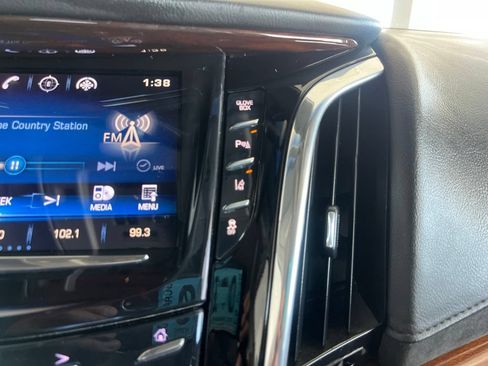 Used 2015 Cadillac Escalade Premium AWD/4WD image 61