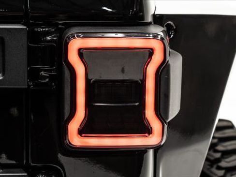 Used 2024 Jeep Wrangler Unlimited Sport image 42