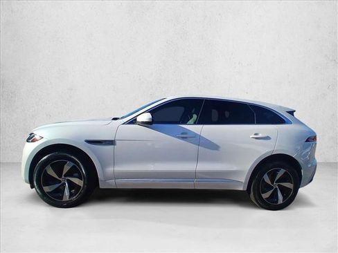 Used 2024 Jaguar F-PACE R-Dynamic S AWD/4WD image 9