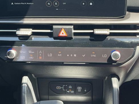 New 2026 Kia Sportage SX AWD/4WD image 11