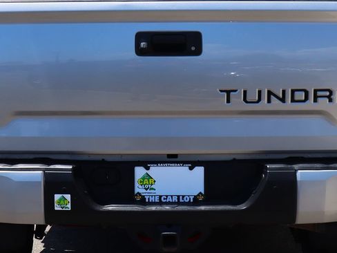 Used 2018 Toyota Tundra Limited w/ Limited Premium Package AWD/4WD image 21
