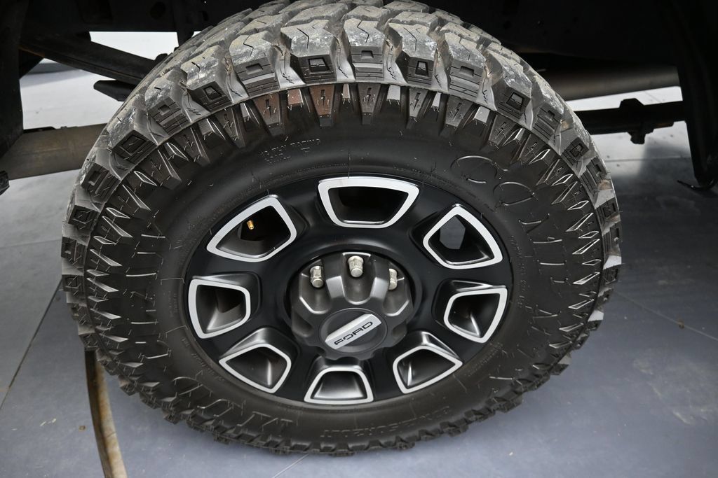 Used 2017 Ford F250 Lariat w/ Chrome Package AWD/4WD image 35