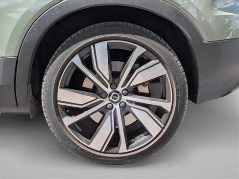Used 2021 Volvo XC40 P8 Recharge w/ Advanced Package AWD/4WD image 14