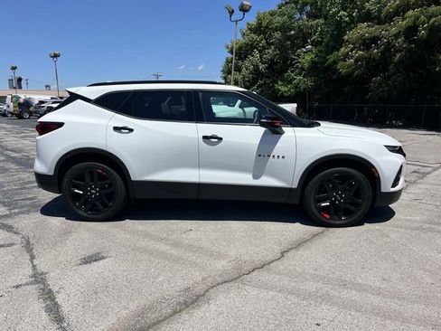 Used 2021 Chevrolet Blazer LT w/ Redline Edition FWD image 2