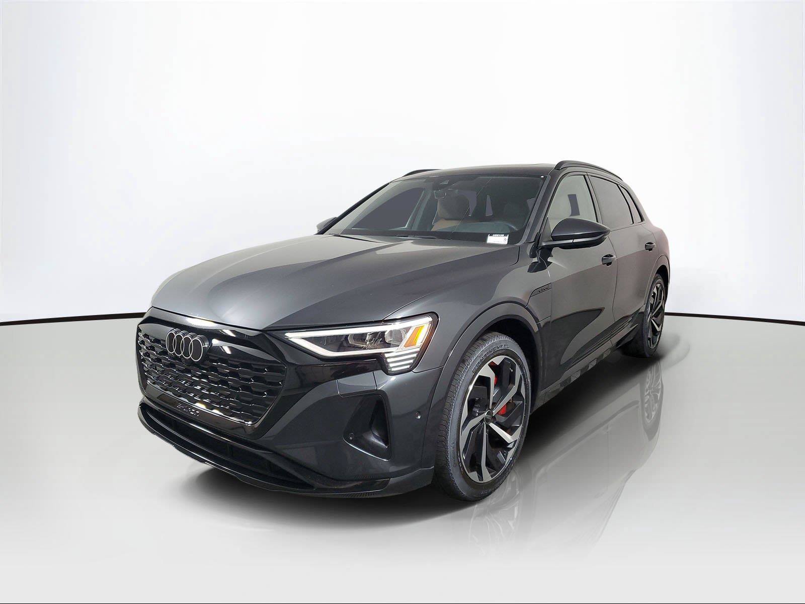 Used 2024 Audi Q8 e-tron Premium Plus w/ Premium Plus Package AWD/4WD image 3