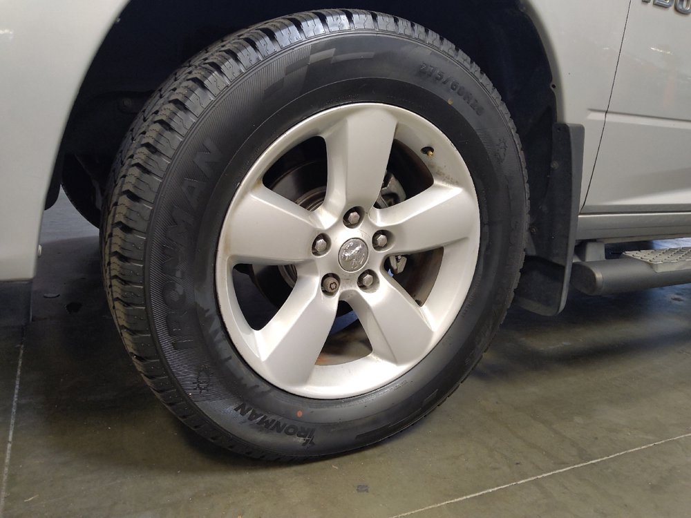 Used 2014 RAM 1500 Express AWD/4WD image 31
