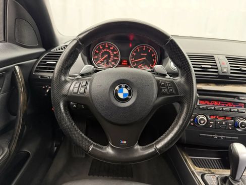 Used 2010 BMW 135i Convertible RWD image 16