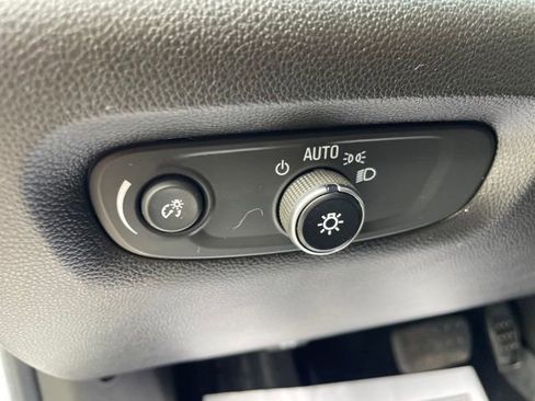 Used 2023 Chevrolet Traverse High Country w/ LPO, Floor Liner Package FWD image 18