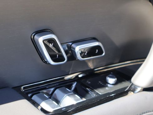 Certified 2024 Land Rover Range Rover Sport Dynamic SE image 13