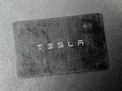 Used 2022 Tesla Model 3 Long Range AWD/4WD image 34