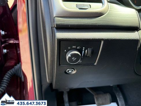 Used 2021 Jeep Grand Cherokee Laredo X AWD/4WD image 15