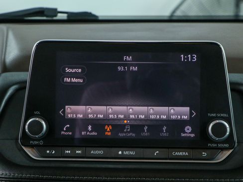 Used 2023 Nissan Rogue SV w/ SV Premium B Package FWD image 19
