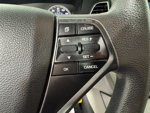 Used 2017 Hyundai Sonata SE w/ Cargo Package FWD image 16