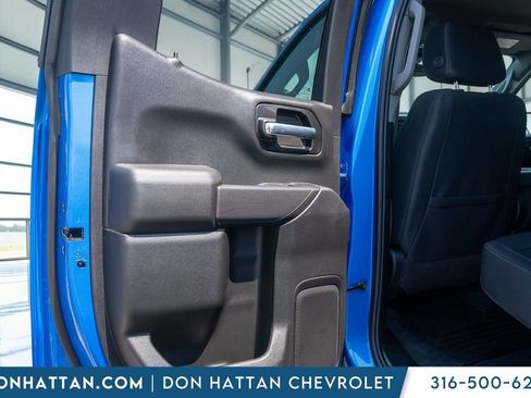Used 2025 Chevrolet Silverado 1500 Custom w/ Turbomax Blackout Package AWD/4WD image 17
