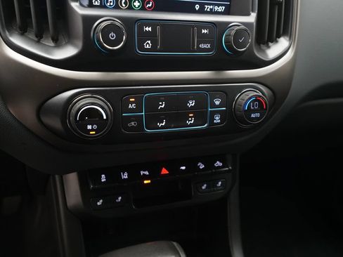 Used 2021 Chevrolet Colorado Z71 w/ Safety Package AWD/4WD image 31