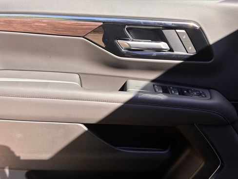 New 2026 Chevrolet Suburban LS w/ LPO, Dark Essentials Package image 25