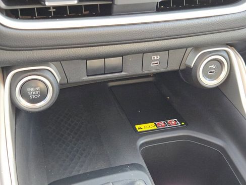 Used 2024 Toyota Grand Highlander XLE image 27