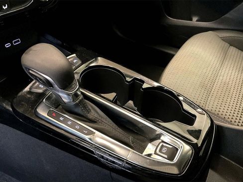 Used 2024 Chevrolet Trax LT image 26