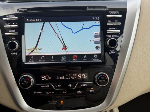 Used 2017 Nissan Murano SL image 18