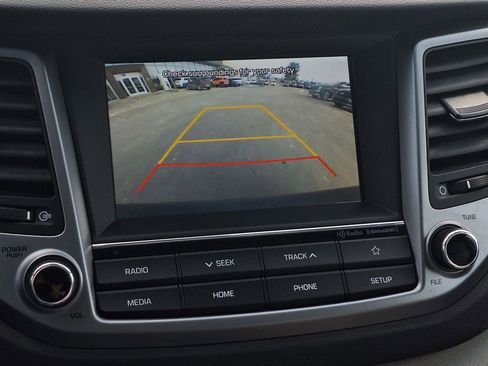 Used 2018 Hyundai Tucson Value w/ Cargo Package image 22