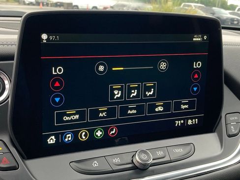 Used 2025 Chevrolet Blazer LT image 23