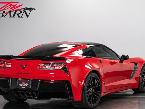Used 2017 Chevrolet Corvette Z06 RWD image 13
