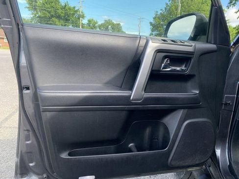 Used 2023 Toyota 4Runner SR5 Premium w/ Moonroof Package RWD image 14