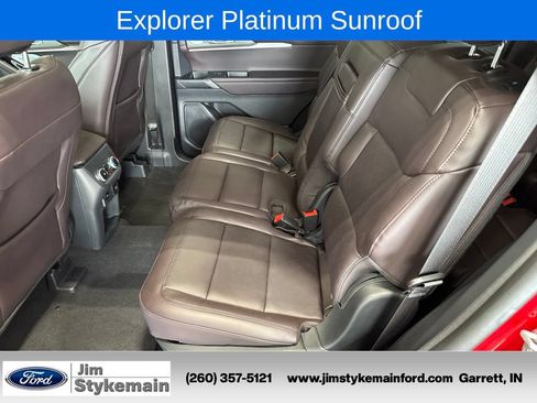 Used 2026 Ford Explorer Platinum AWD/4WD image 13