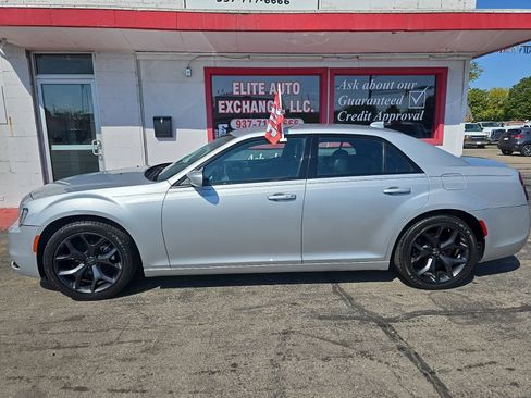 Used 2021 Chrysler 300 S image 2