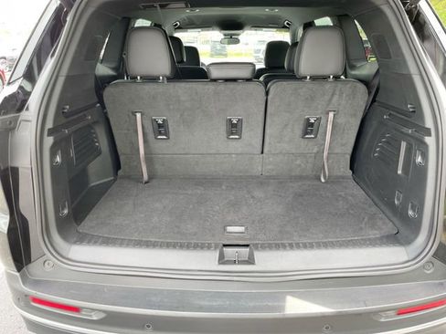 Used 2025 Buick Enclave Preferred image 18