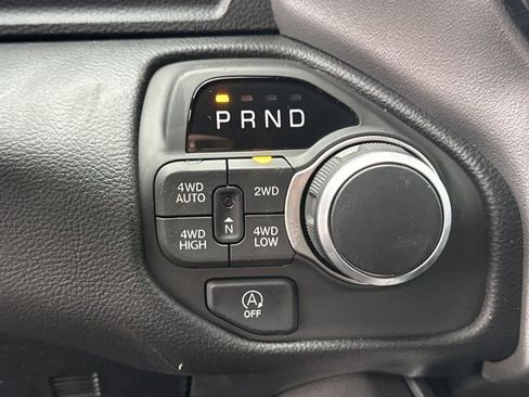 New 2026 RAM 1500 4x4 Crew Cab image 31