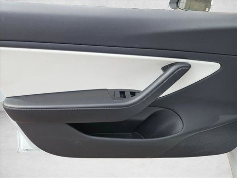 Used 2019 Tesla Model 3 Performance AWD/4WD image 17