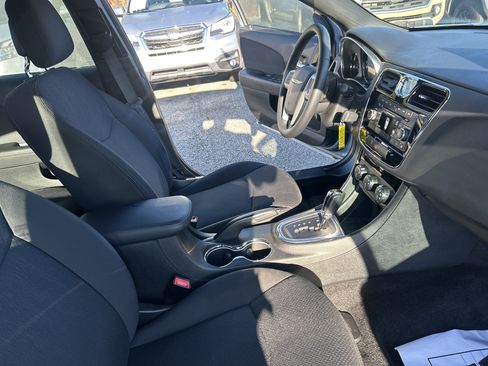 Used 2013 Chrysler 200 Touring FWD image 49