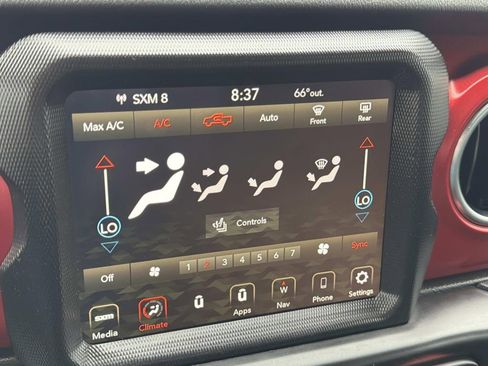 Used 2022 Jeep Gladiator Rubicon w/ LED Lighting Group AWD/4WD image 26