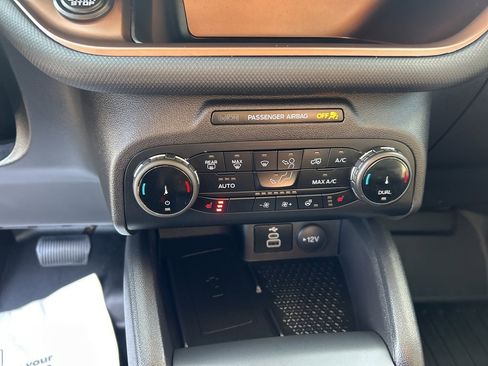 Used 2024 Ford Bronco Sport Outer Banks w/ Tech Package image 18