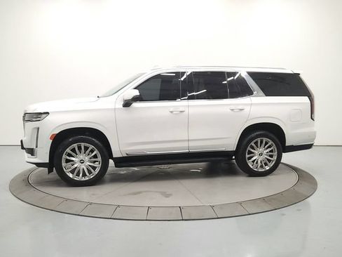 Used 2023 Cadillac Escalade Premium Luxury AWD/4WD image 4