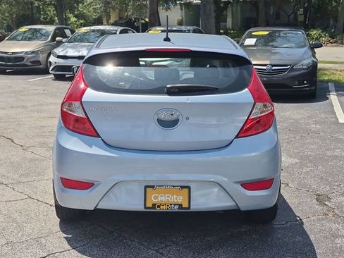 Used 2013 Hyundai Accent SE FWD image 6