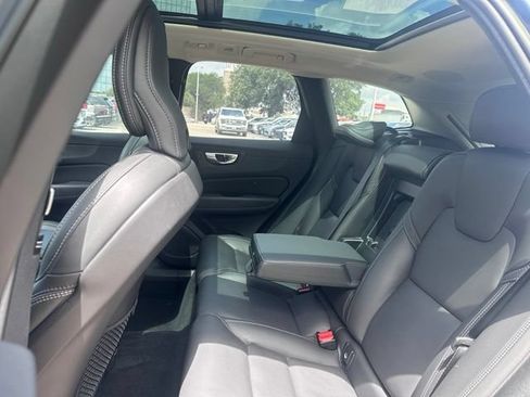Certified 2023 Volvo XC60 B5 Ultimate w/ Climate Package FWD image 15
