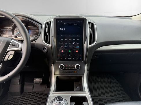Used 2023 Ford Edge SEL w/ Convenience Package image 11