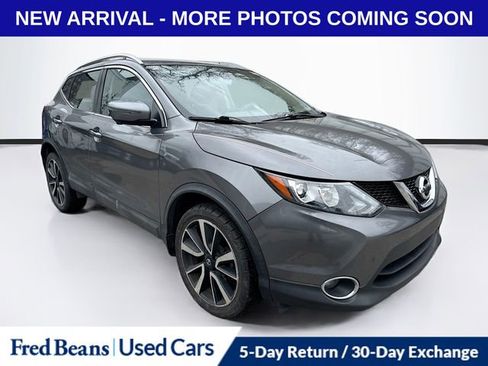 Used 2017 Nissan Rogue Sport SL image 1