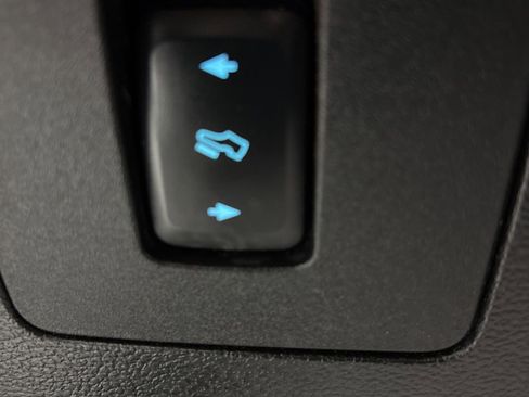 Used 2015 Ford F150 Lariat w/ Equipment Group 502A Luxury image 32