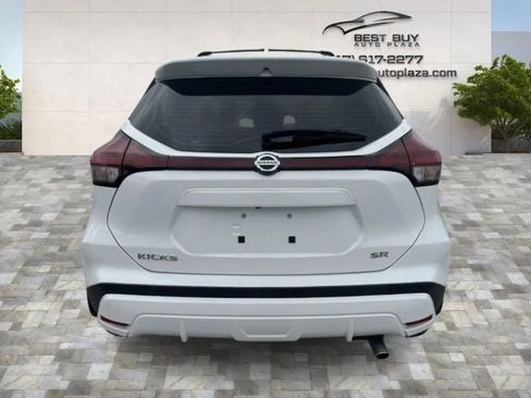 Used 2021 Nissan Kicks SR w/ SR Premium Package image 5