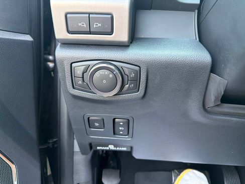 Used 2022 Ford F250 Platinum w/ Tremor Off-Road Package AWD/4WD image 10
