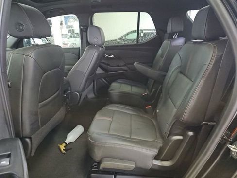 Used 2023 Chevrolet Traverse RS w/ LPO, Floor Liner Package AWD/4WD image 16