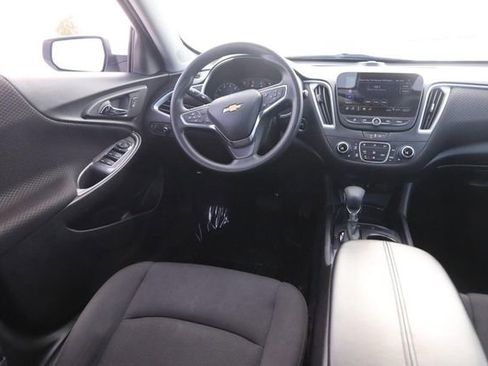 Used 2024 Chevrolet Malibu LT image 21
